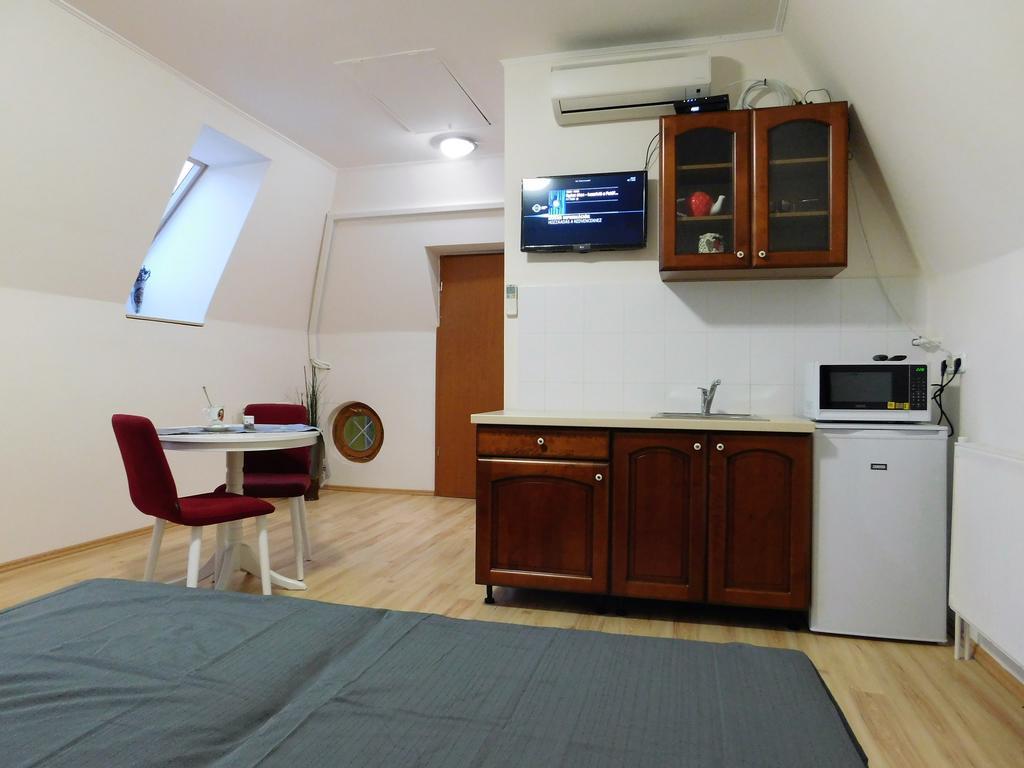 Tulipan Apartman Balatonalmádi Zewnętrze zdjęcie